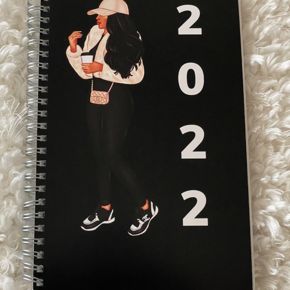 Custom "IT Girl" Journal - Picture 3 of 4